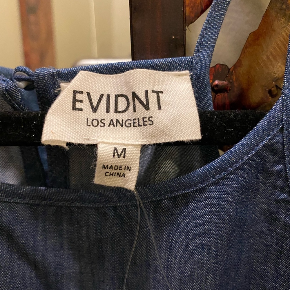 Spaghetti strap Jean peplum top button in back - Picture 5 of 6